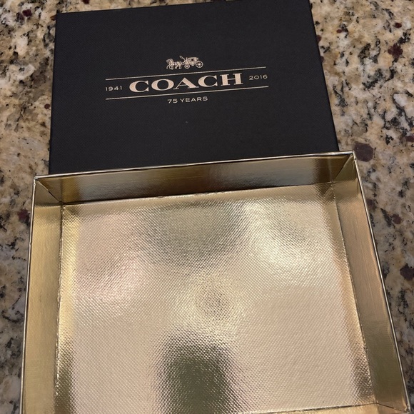 Leather Authentic Coach Wristlet with Box - Picture 4 of 4
